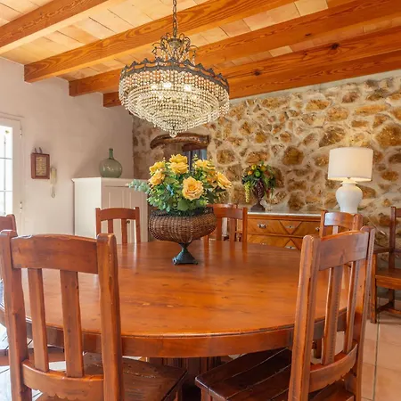 Son Orlandis Villa